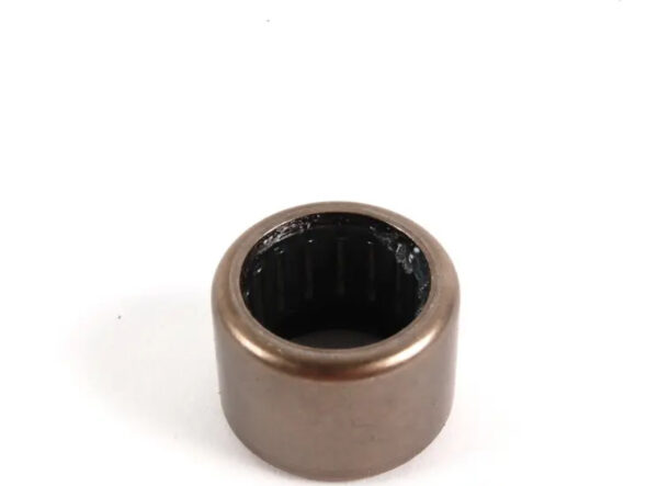 056105313C - NEW AUDI A3 8V CRANKSHAFT NEEDLE BEARING 056105313C ORIGINAL