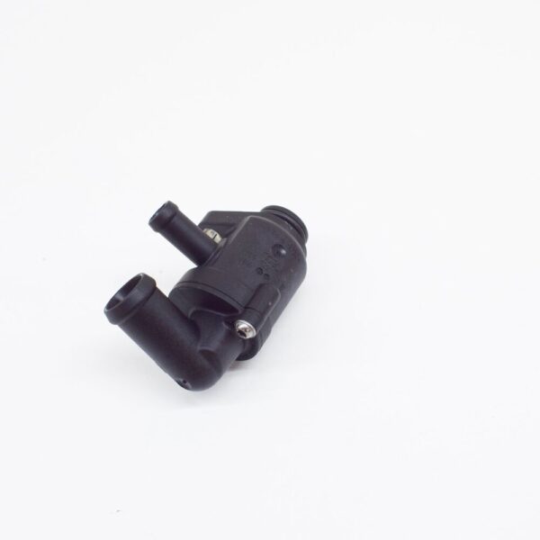 059122111D - NEW AUDI Q7 4L ENGINE COOLANT THERMOSTAT 059122111D