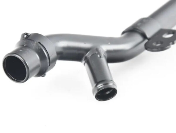 06D121065J - NEW AUDI A4 B7 ENGINE COOLANT PIPE 06D121065J ORIGINAL