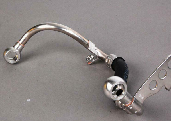 06D121497A - NEW AUDI A4 B7 TURBOCHARGER COOLANT PIPE 06D121497A ORIGINAL