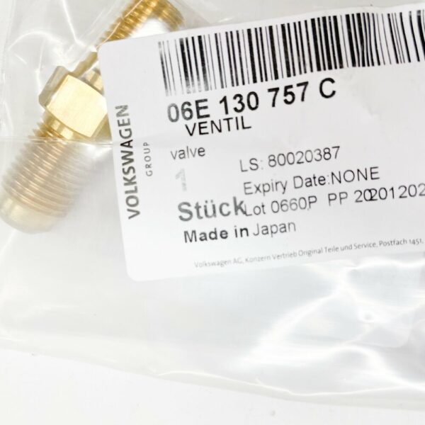 06E130757C - NEW AUDI A4 B7 FUEL PRESSURE RELIEF VALVE 06E130757C