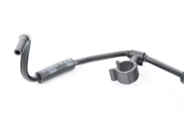 06E133714T - NEW AUDI Q5 8R VACUUM SYSTEM CONNECTING TUBE 06E133714T ORIGINAL