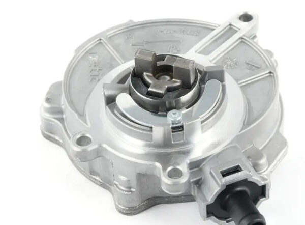 06E145100AA - NEW AUDI Q7 4M VACUUM PUMP 06E145100AA ORIGINAL