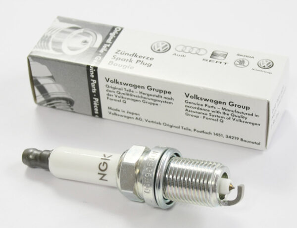 06E905601 - AUDI A6 C7 SPARK PLUG 'LONGLIFE' 06E905601 NEW GENUINE