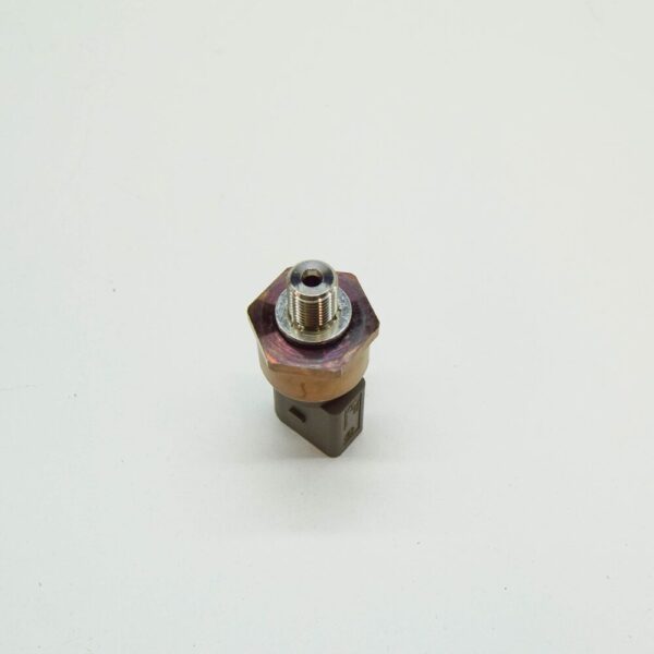 06E906054G - NEW AUDI Q5 FY ENGINE OIL PRESSURE GAUGE SENDER 06E906054G ORIGINAL