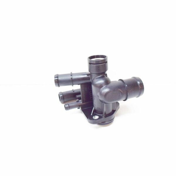 06F121132H - NEW AUDI A1 8X COOLANT CONNECTION 06F121132H