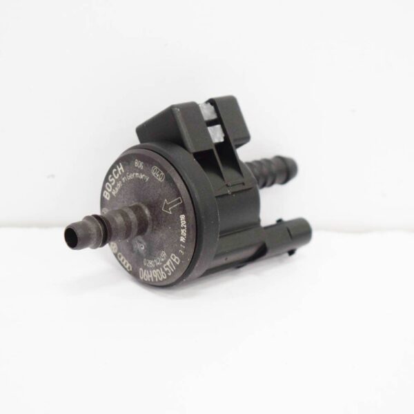 06H906517B - NEW AUDI A3 A4 A5 TT R8 RS3 VW JETTA SOLENOID VALVE 06H906517B OEM
