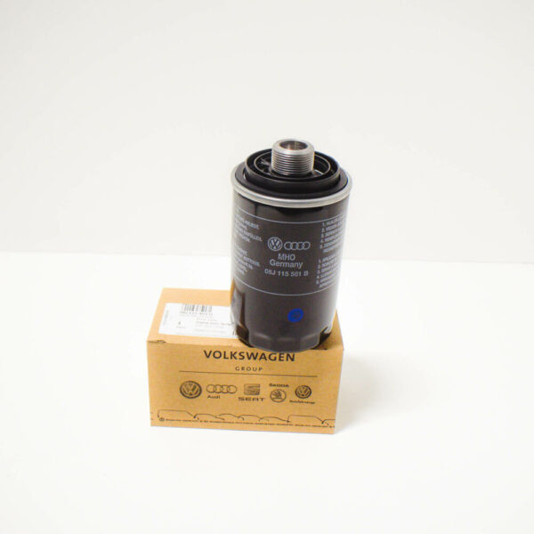 06J115403Q - NEW AUDI A5 8F ENGINE OIL FILTER 18 TFSI 118KW PETROL 06J115403Q
