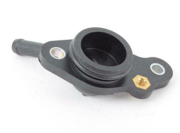 06K121132 - NEW AUDI A1 8X COOLANT PUMP FLANGE WITH SEAL RING 06K121132