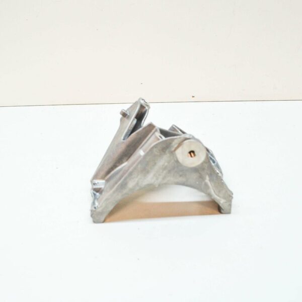 06M903143AJ - NEW AUDI Q7 4M ALTERNATOR BRACKET MOUNT 06M903143AJ