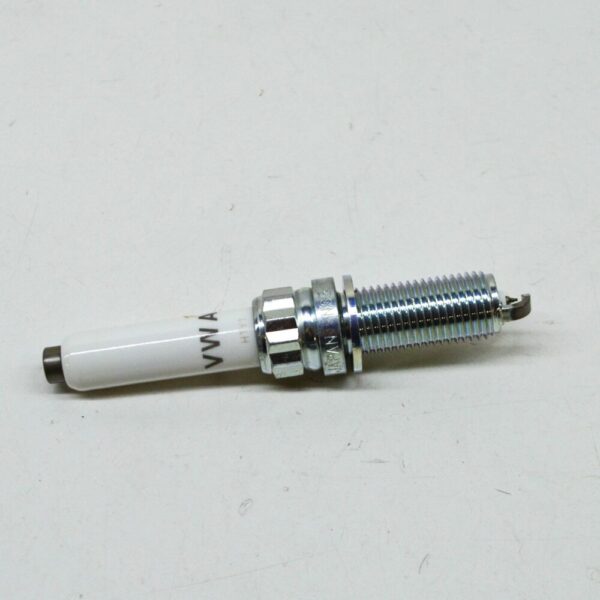 06M905606F - NEW AUDI A4 B9 SPARK PLUG 06M905606F