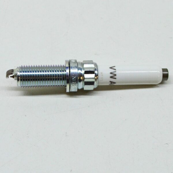 06M905606F - NEW AUDI A4 B9 SPARK PLUG 06M905606F
