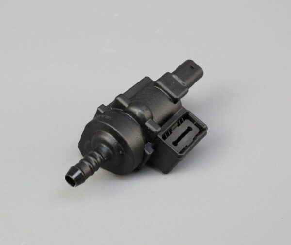 06M906517E - NEW AUDI VW SKODA A1 A3 CONVERTIBLE VALVE 06M906517E GENUINE