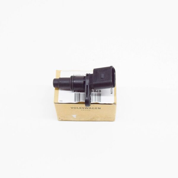 070907601A - NEW AUDI A8 D3 CRANKSHAFT PULSE SENSOR 070907601A