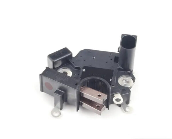 077903803C - NEW AUDI A4 AVANT B7 VOLTAGE REGULATOR 077903803C ORIGINAL