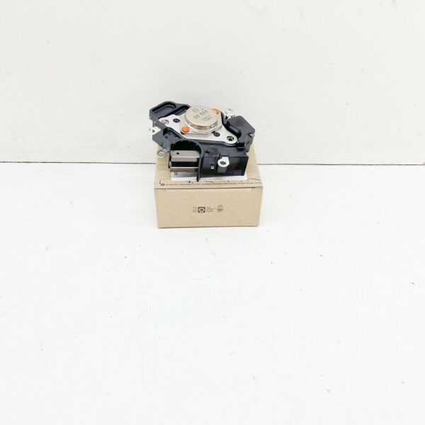077903803D - NEW AUDI A6 C6 ALTERNATOR VOLTAGE REGULATOR 077903803D OEM