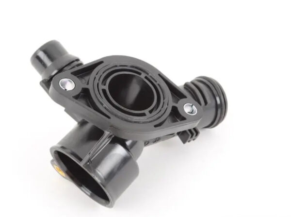 079121137K - NEW AUDI A8 D4 REAR RIGHT COOLING FLANGE CONNECTOR UNION 079121137K ORIGINAL