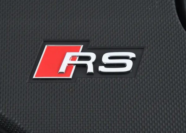 07K103925G - NEW AUDI TTRS FV ENGINE COVER 07K103925G ORIGINAL
