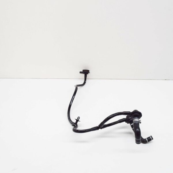 07L103207E - NEW AUDI RS6 C6 OIL ENGINE BREATHER VENT TUBE PIPE 07L103207E