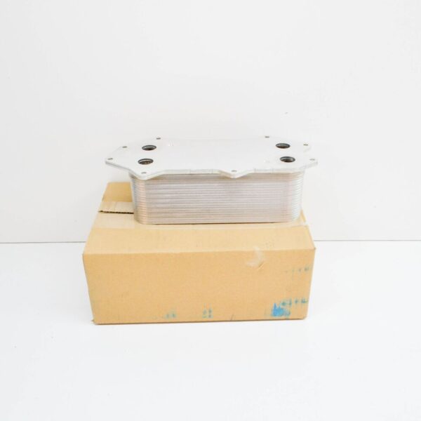 07L117021M - AUDI R8 4S ENGINE OIL COOLER 07L117021M NEW GENUINE