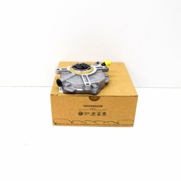 07L145100F - NEW AUDI A6 C7 VACUUM PUMP 07L145100F 2015 ORIGINAL