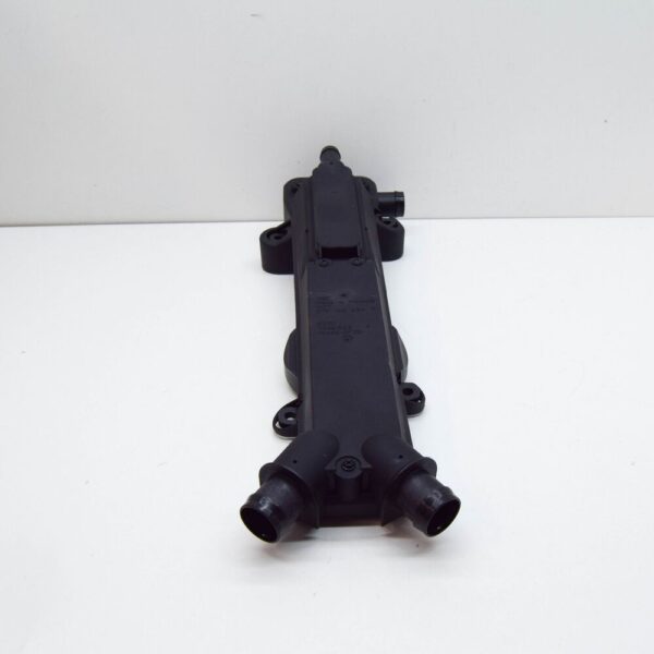 07P103464F - NEW AUDI A8 4H RIGHT ENGINE OIL SEPARATOR 07P103464F ORIGINAL