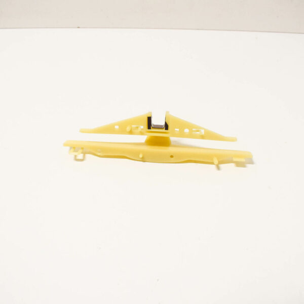 0AW331323C - NEW AUDI A4 B8 ENGINE SLIDE RAIL 0AW331323C