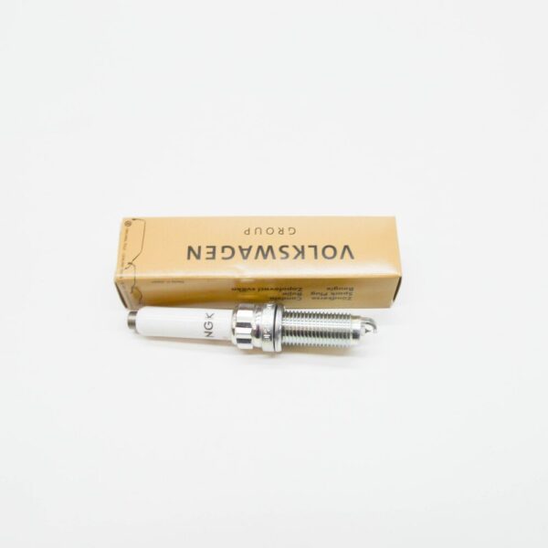 0P2905601 - NEW AUDI A8 D5 4N SPARK PLUG 0P2905601 ORIGINAL