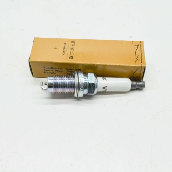 101905626 - NEW AUDI A1 MK1 SPARK PLUG 101905626 ORIGINAL