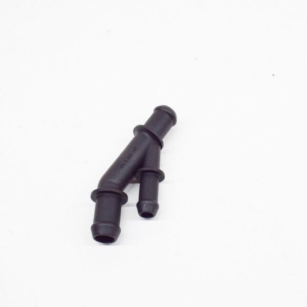 1J0121087E - Audi TT 8N coolant flanges 1J0121087E 1.8 petrol 110kw NEW ORIGINAL