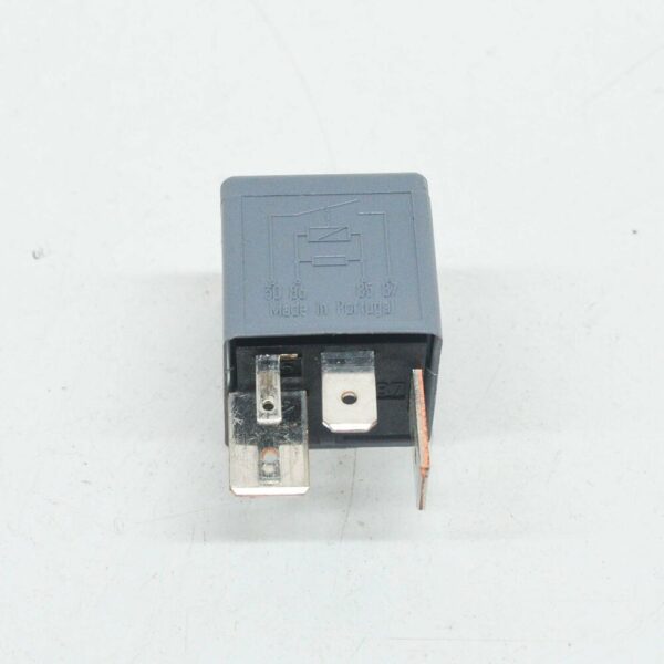 1J0906381B - NEW AUDI TT 8N ENGINE CONTROL UNIT RELAY 1J0906381B 1 8 PETROL ORIGINAL