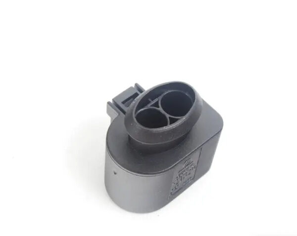 1J0973752 - NEW AUDI A1 MK1 FLAT CONTACT HOUSING 2 PIN 1J0973752 ORIGINAL