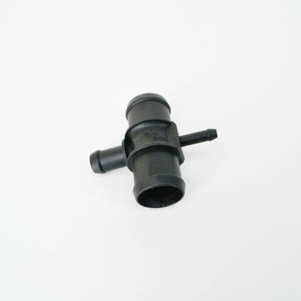 1K0121087E - NEW AUDI A3 SPORTBACK 8P ENGINE COOLANT FLANGES 1K0121087E ORIGINAL