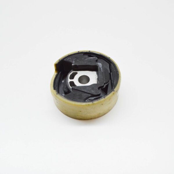 1K0199867Q - AUDI Q3 8U Engine Mounting Lower Bonded Rubber Bush 1K0199867Q NEW GENUINE