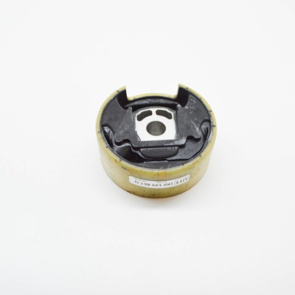 1K0199867Q - AUDI Q3 8U Engine Mounting Lower Bonded Rubber Bush 1K0199867Q NEW GENUINE
