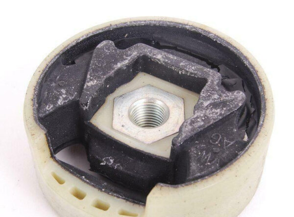 1K0199868T - NEW AUDI A3 8P ENGINE MOUNT UPPER BONDED RUBBER BUSH 1K0199868T