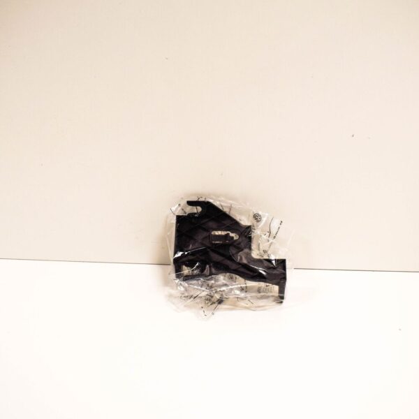 1K0201827A - NEW AUDI A3 8P FRONT RIGHT RETAINING PLATE 1K0201827A ORIGINAL