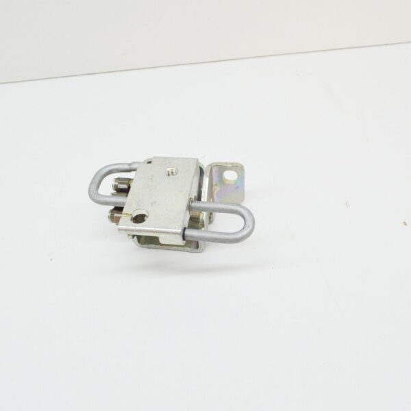 1K0831411Q - Volkswagen GOLF MK5 Front Left Door Lower Hinge 1K0831411Q NEW GENUINE
