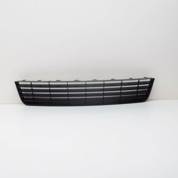 1K08536779B9 - NEW VOLKSWAGEN GOLF MK5 FRONT BUMPER CENTER VENT GRILLE 1K08536779B9 ORIGINAL