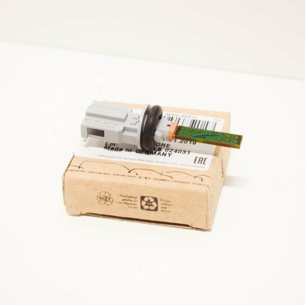 1K0907543E - NEW AUDI A8 D4 BLOWER MOTOR TEMPERATURE SENSOR 1K0907543E ORIGINAL