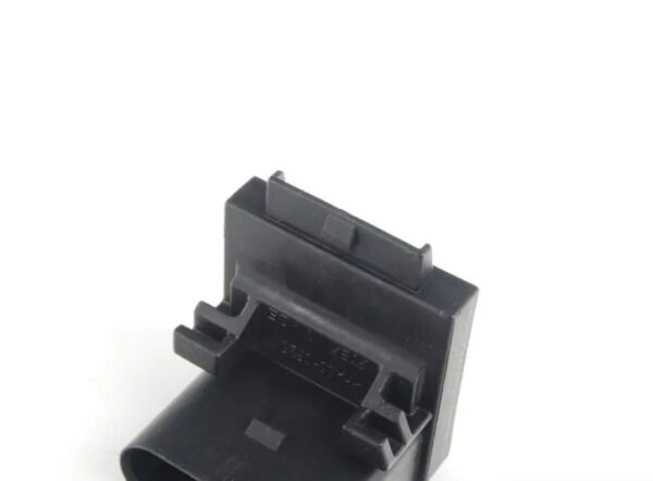1K0927810E - Audi A1 MK1 clutch reverberation sensor LHD 1K0927810E NEW ORIGINAL