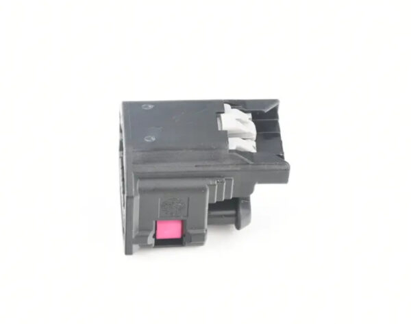 1K0973205 - NEW AUDI A3 8P 5 PIN FLAT CONTACT HOUSING 1K0973205 ORIGINAL