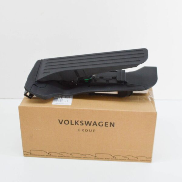 1K2723503AR - NEW AUDI Q3 8U ACCELERATOR PEDAL RHD 1K2723503AR ORIGINAL
