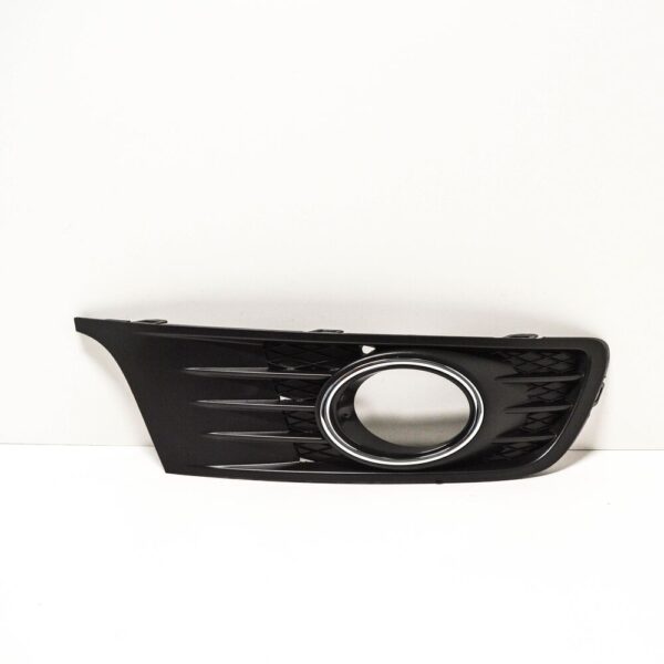 1Q0854662CRYP - NEW VW EOS FRONT BUMPER RIGHT FOG LIGHT GRILLE 1Q0854662CRYP