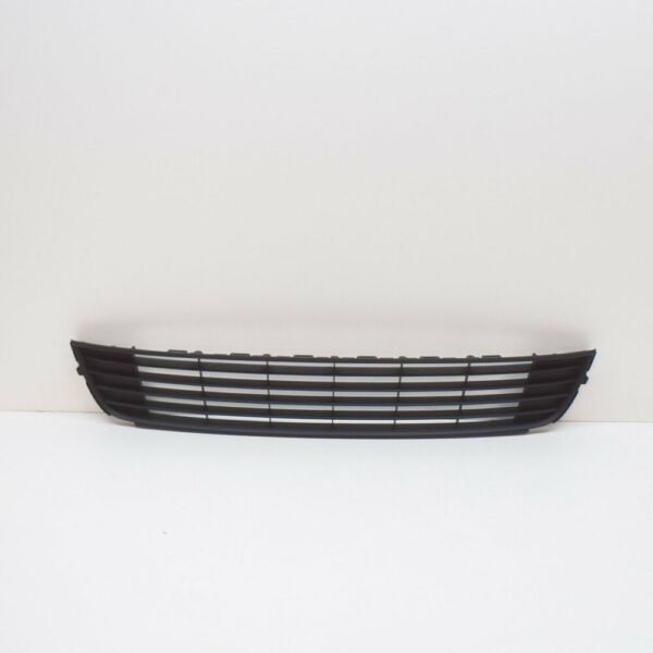 1T0853677C9B9 - NEW VW CADDY 2K FRONT BUMPER LOWER CENTER GRILLE 1T0853677C9B9
