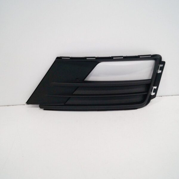 2K5853666F9B9 - NEW VOLKSWAGEN CADDY 2K FRONT RIGHT FOG LIGHT GRILLE 2K5853666F9B9 ORIGINAL