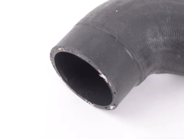 3AA145832B - NEW VOLKSWAGEN PASSAT B7 INTERCOOLER LOWER HOSE 3AA145832B ORIGINAL