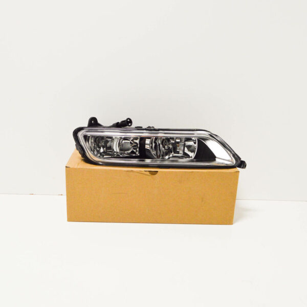 3AA941661D - NEW VOLKSWAGEN PASSAT B7 FRONT LEFT HALOGEN FOG LIGHT 3AA941661D