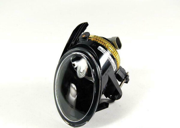 3C0941699B - NEW VOLKSWAGEN PASSAT B6 FRONT LEFT HALOGEN FOG LIGHT 3C0941699B