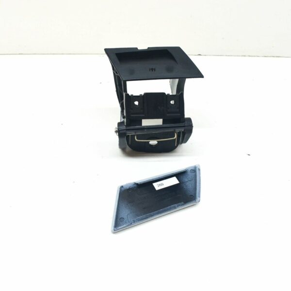 3D0807928BGRU - NEW VW PHAETON MK3 FRONT RIGHT HEADLIGHT WASHER COVER CAP 3D0807928BGRU